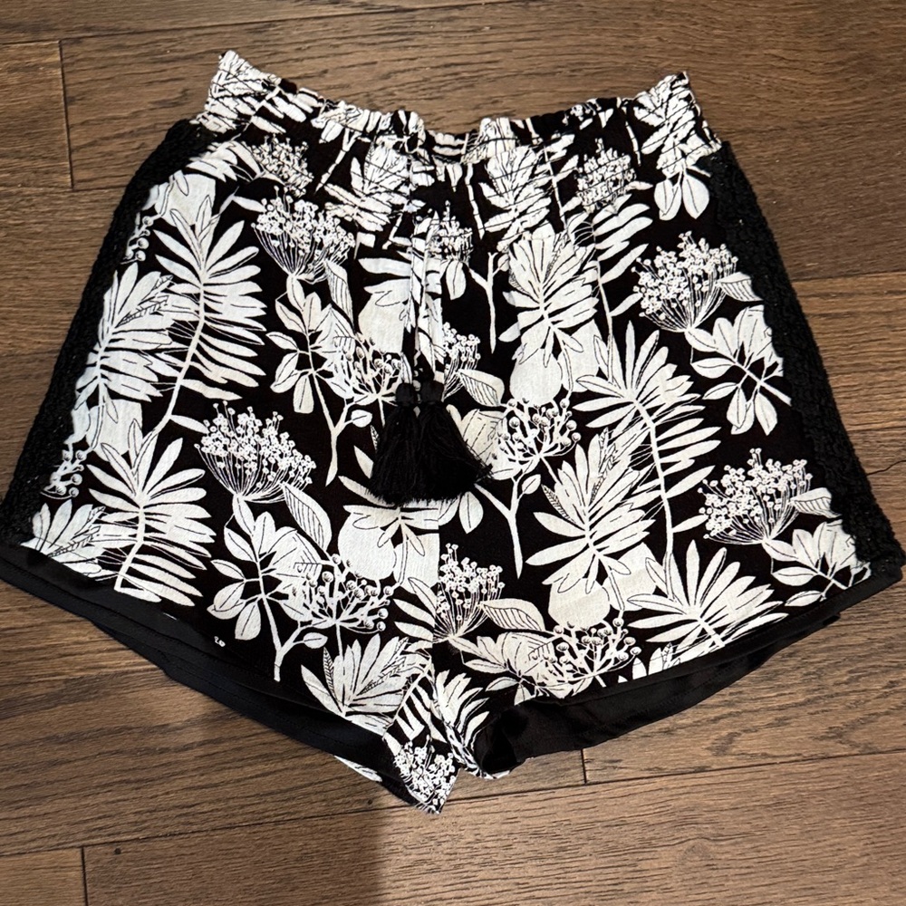 Kendall‎ & Kylie shorts